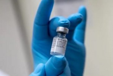 Israel cuestiona efectividad de vacuna de Pfizer: 12.400 personas se contagiaron luego de recibir primera dosis