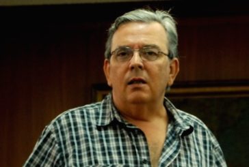 El catedrático Álvarez-Dardet hace un llamamiento urgente a los padres para que no vacunen a sus hijas contra el virus del papiloma