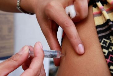 Vacunas compulsivas: Los laboratorios lograron su ley de vacunas, serán obligatorias en adultos y podrán aplicarlas por la fuerza pública